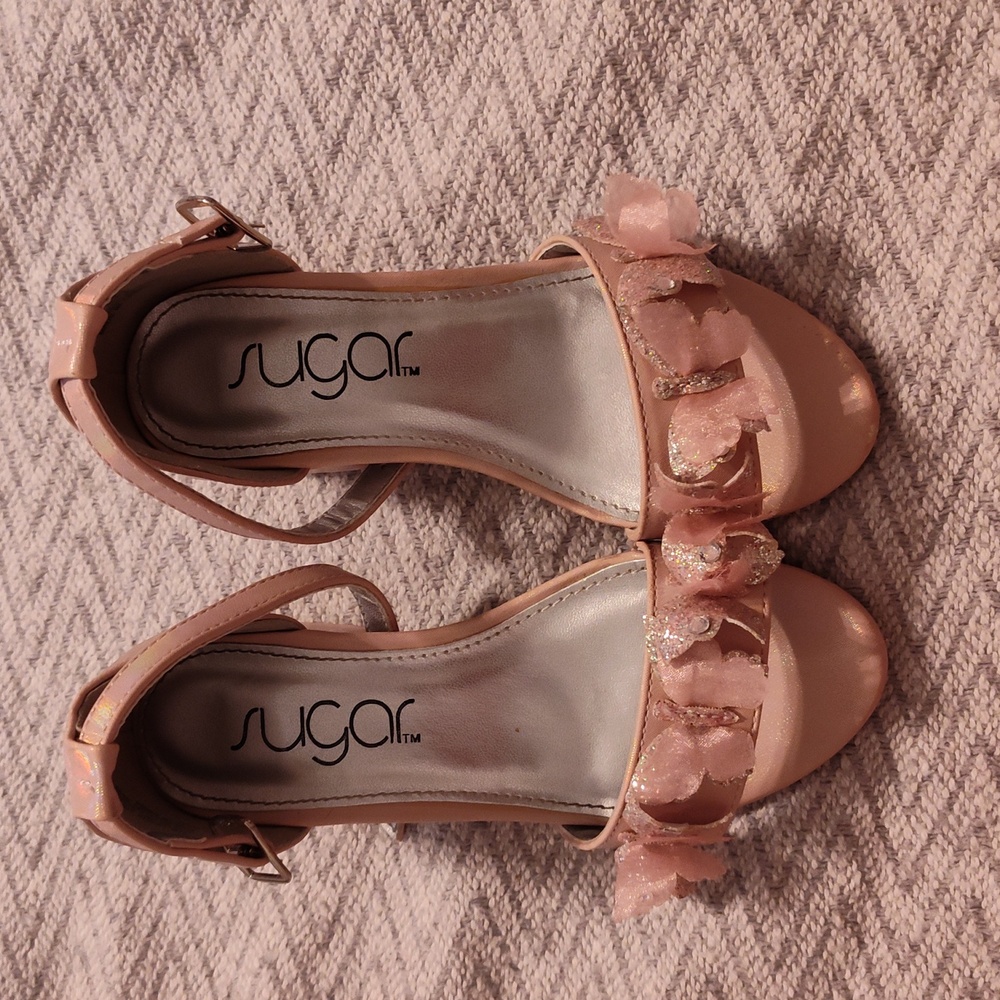 Girl butterfly shoes